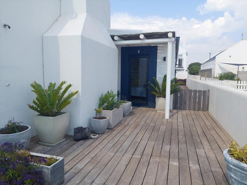 4 Bedroom Property for Sale in Britannia Bay Western Cape